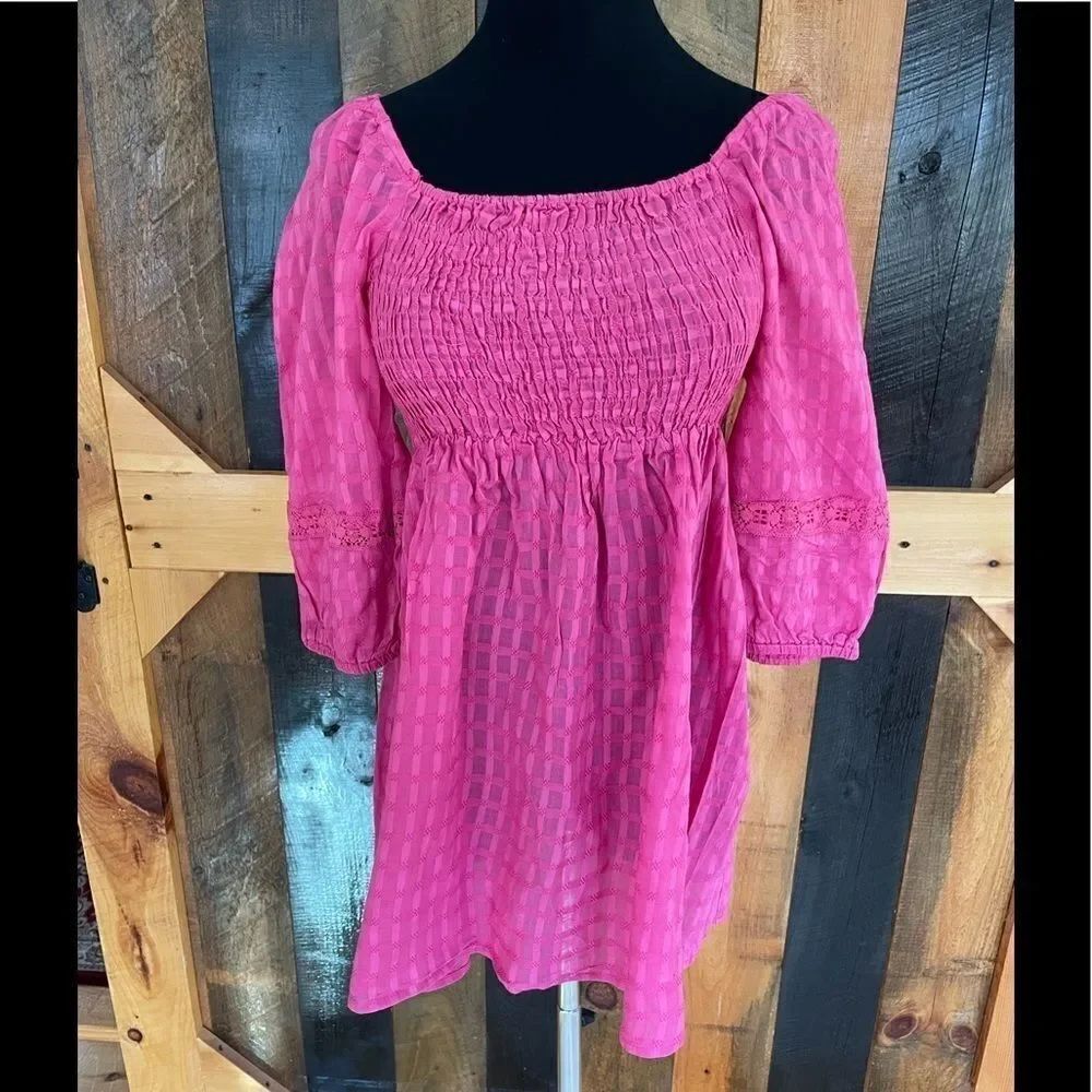 Liz Lange Maternity for Target pink fuschia smocked top with 3/4 sleeves, XS